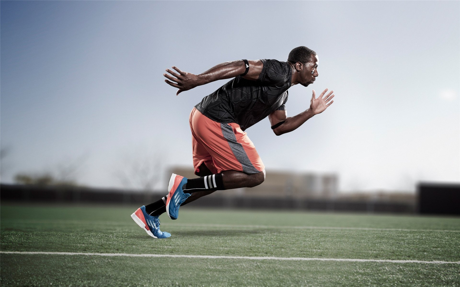 教练提倡多线思考能力要求球员提升场上观察与判断水平